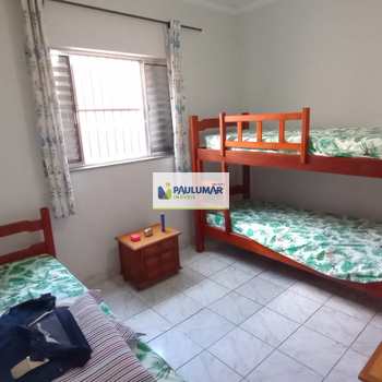 Casa em Praia Grande, bairro Solemar