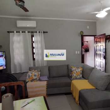 Casa em Mongaguá, bairro Vera Cruz