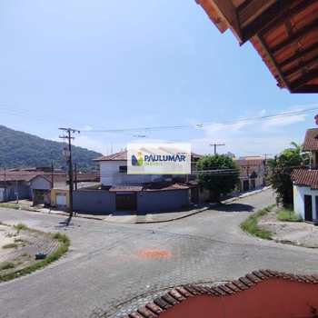 Casa em Mongaguá, bairro Vera Cruz