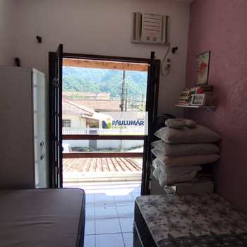 Casa em Mongaguá, bairro Vera Cruz