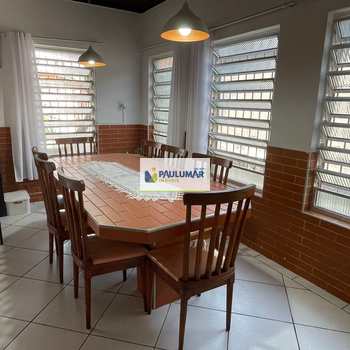 Casa em Mongaguá, bairro Vera Cruz