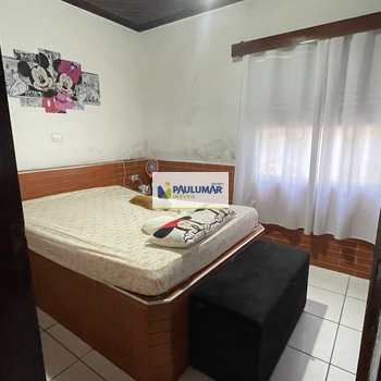 Casa em Mongaguá, bairro Vera Cruz