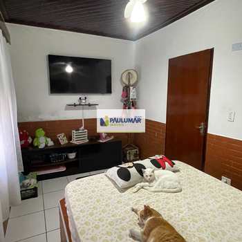 Casa em Mongaguá, bairro Vera Cruz