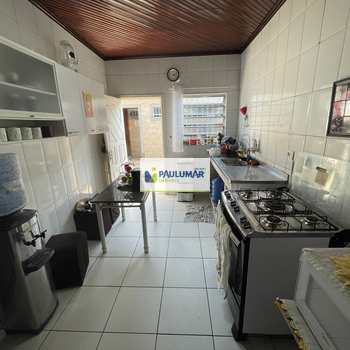 Casa em Mongaguá, bairro Vera Cruz