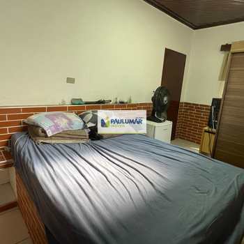Casa em Mongaguá, bairro Vera Cruz