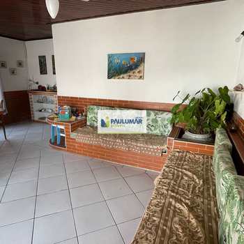 Casa em Mongaguá, bairro Vera Cruz