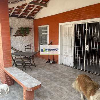 Casa em Mongaguá, bairro Vera Cruz