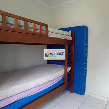 Apartamento em Mongaguá, bairro Centro