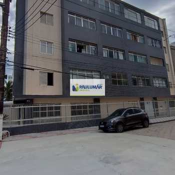 Apartamento em Mongaguá, bairro Centro