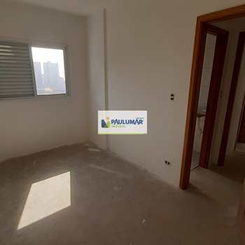 Apartamento em Mongaguá, bairro Centro