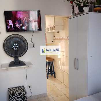 Apartamento em Mongaguá, bairro Centro