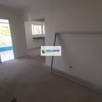 Apartamento em Mongaguá, bairro Centro