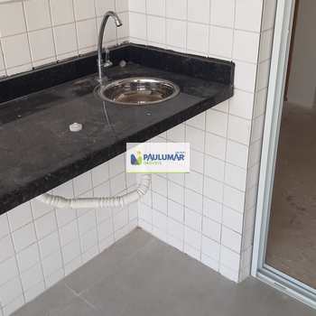 Apartamento em Mongaguá, bairro Centro