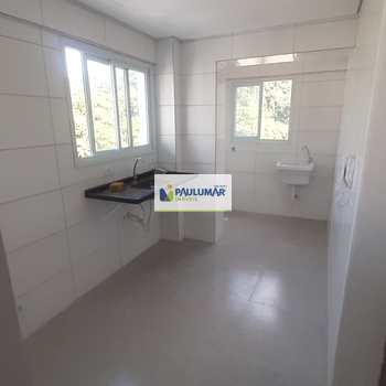 Apartamento em Mongaguá, bairro Centro
