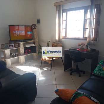 Casa em Mongaguá, bairro Centro