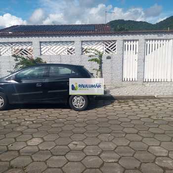Casa em Mongaguá, bairro Centro