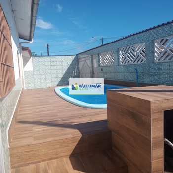 Casa em Mongaguá, bairro Centro