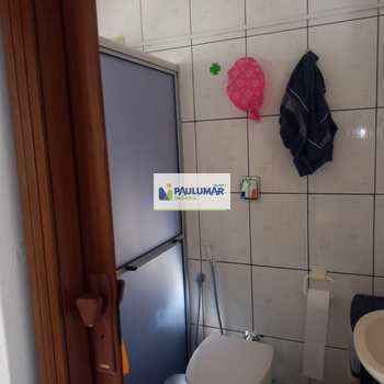 Casa em Mongaguá, bairro Centro
