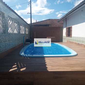 Casa em Mongaguá, bairro Centro