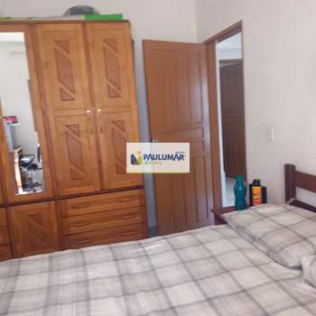 Casa em Mongaguá, bairro Centro