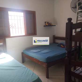 Casa em Mongaguá, bairro Centro