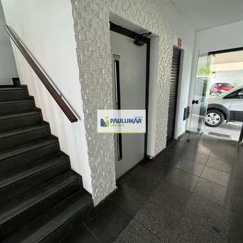 Apartamento em Mongaguá, bairro Jardim Aguapeu