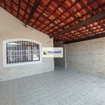 Casa em Praia Grande, bairro Solemar