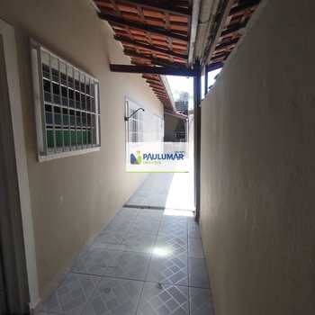 Casa em Praia Grande, bairro Solemar