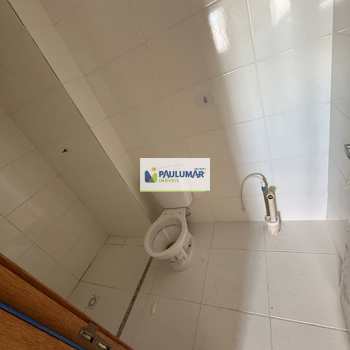 Apartamento em Mongaguá, bairro Centro