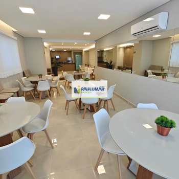 Apartamento em Mongaguá, bairro Centro