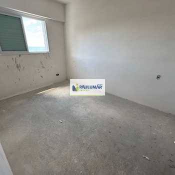 Apartamento em Mongaguá, bairro Centro