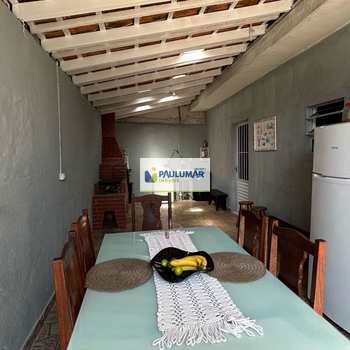Casa em Mongaguá, bairro Balneário Itaguai
