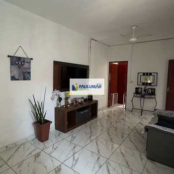 Casa em Mongaguá, bairro Balneário Itaguai
