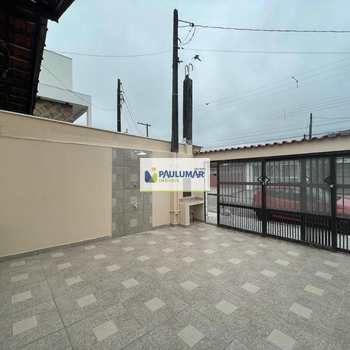 Casa em Mongaguá, bairro Vera Cruz