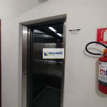 Apartamento em Mongaguá, bairro Agenor de Campos