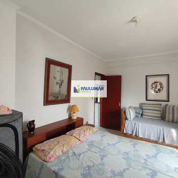 Apartamento em Mongaguá, bairro Agenor de Campos
