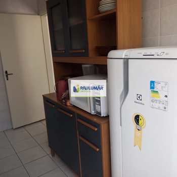 Apartamento em Praia Grande, bairro Solemar