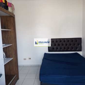 Apartamento em Praia Grande, bairro Solemar