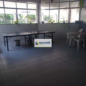 Apartamento em Praia Grande, bairro Solemar