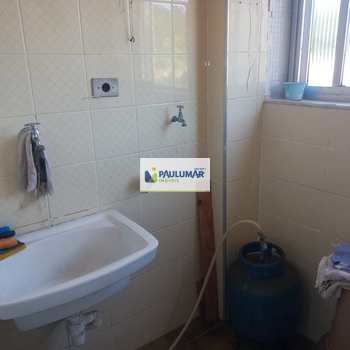 Apartamento em Praia Grande, bairro Solemar