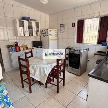 Casa em Mongaguá, bairro Jardim Praia Grande