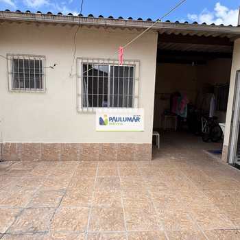 Casa em Mongaguá, bairro Jardim Praia Grande