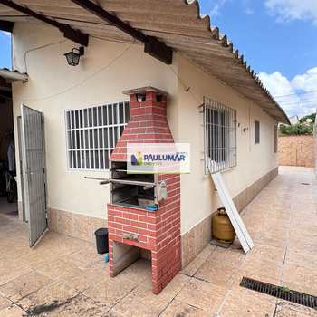 Casa em Mongaguá, bairro Jardim Praia Grande