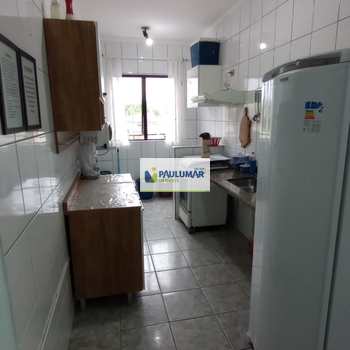 Apartamento em Mongaguá, bairro Agenor de Campos