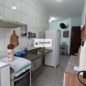 Apartamento em Mongaguá, bairro Agenor de Campos