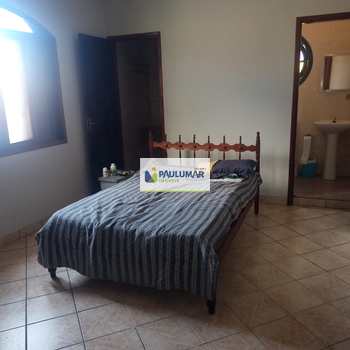 Sobrado em Praia Grande, bairro Solemar