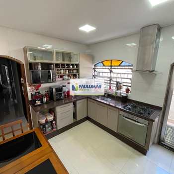Casa em Mongaguá, bairro Vera Cruz
