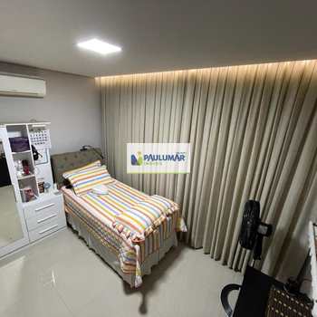 Casa em Mongaguá, bairro Vera Cruz