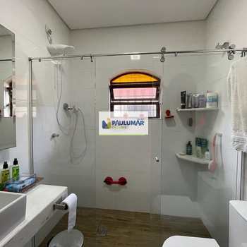 Casa em Mongaguá, bairro Vera Cruz