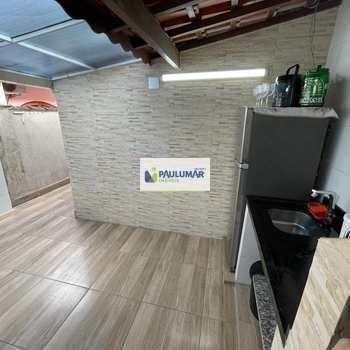 Casa em Mongaguá, bairro Vera Cruz